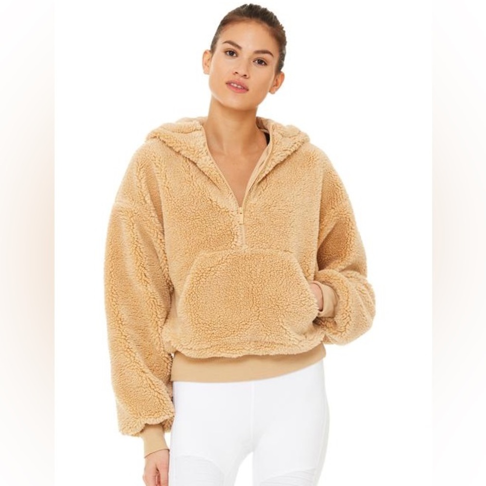 ALO Streetside Half Zip Hoodie in Camel - size SMALL